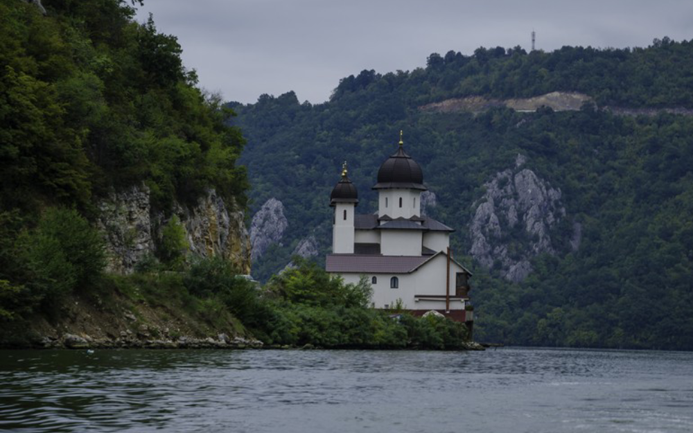 atractii-in-bubrova-in-zona-cazanele-dunarii